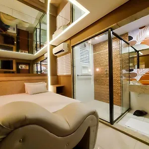 Hotel Messalina, San Paolo